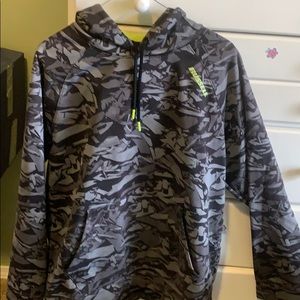 Russell pull over sweat shirt